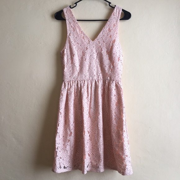 Everly Dresses & Skirts - Everly Pink sleeves v neck  sundress NWOT